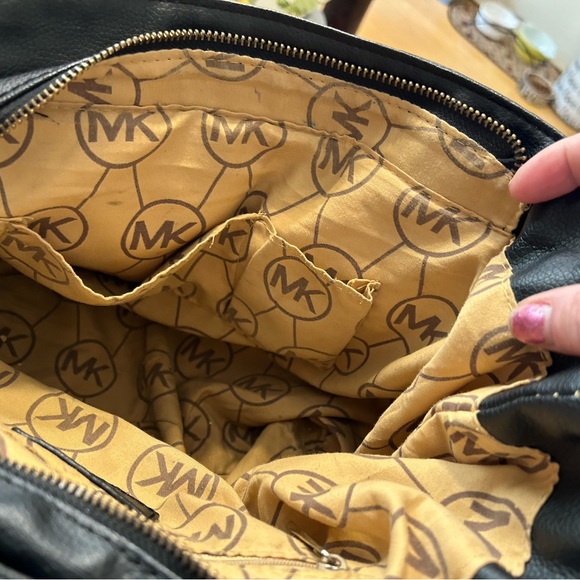 Michael kors bag - Picture 3 of 3